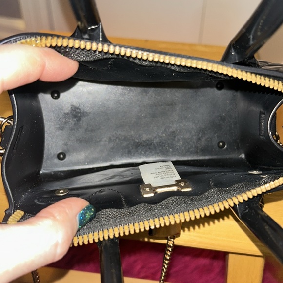 Black rubber/plastic mini bag with crossbody chain - Picture 7 of 10